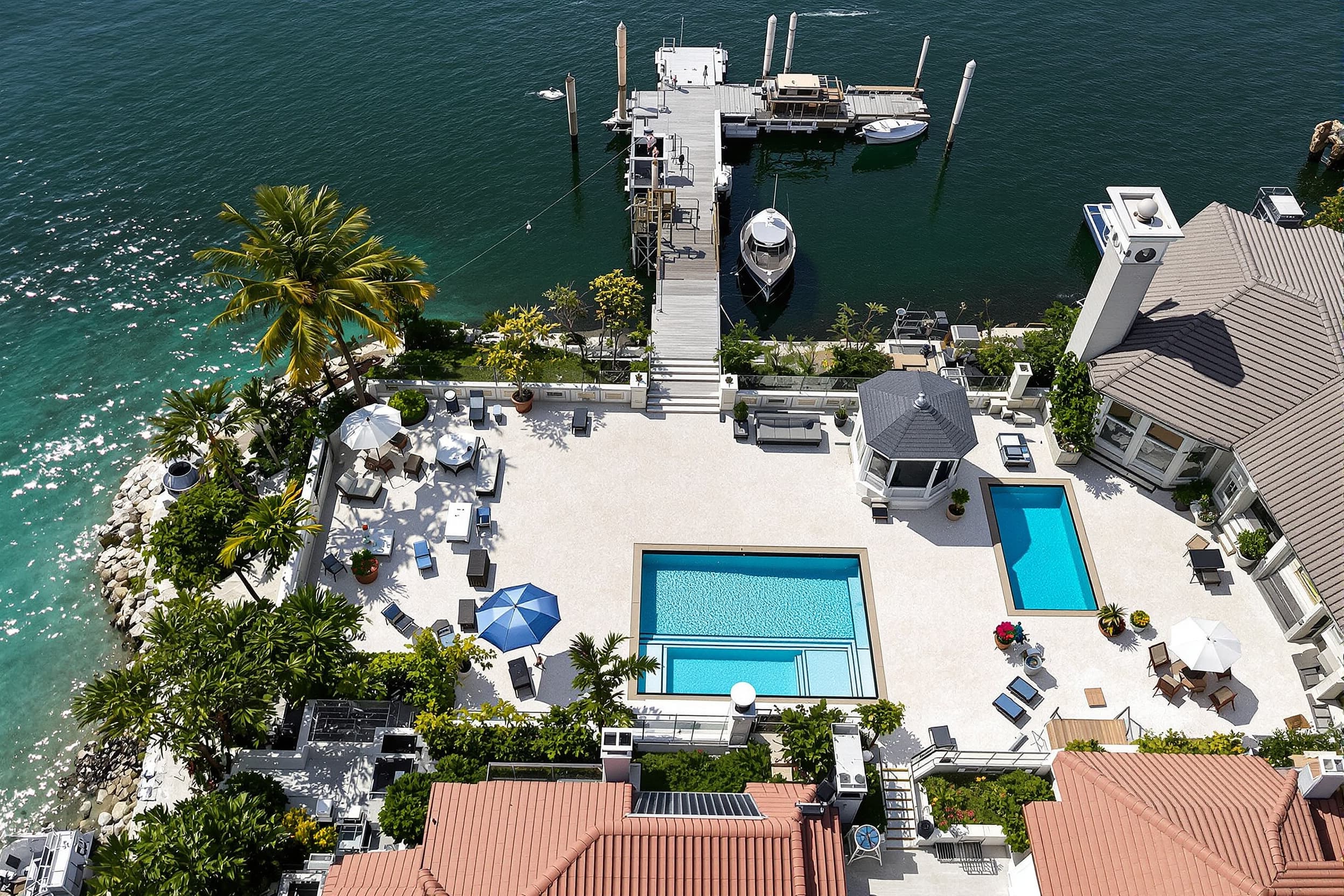 Resort-Style Pool